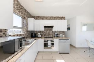 Blouberg Beauty Sea and Table Mountain Views The Bay A501