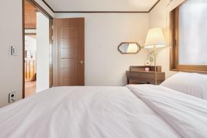 망원역 3분 Stay MiWOO 아늑하고 멋진 숙소 호텔 침구 망원시장 한강 홍대