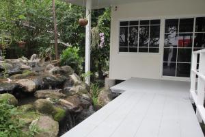 Homeku Guesthouse Room 4 Cozy Stay Close to Suvarnabhumi Airport