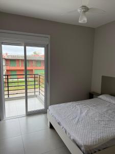 Ótimo apto a 50 m da areia churrasqueira 2Q 2 banheiros 202