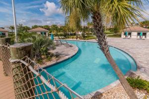 1571 OBSERVER LANE DAVENPORT-8BED