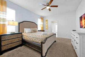 1571 OBSERVER LANE DAVENPORT-8BED