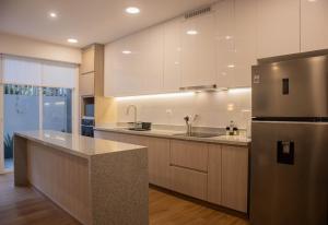 Seaside Apartment near Malecon Miraflores by Wynwood House