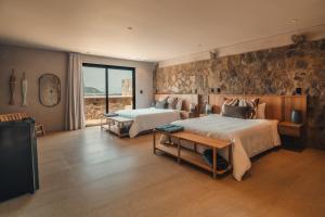 Perla Roca Hotel Boutique - Beach Front