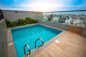 BSR New Stylish Flat La Mar w Pool & Parking