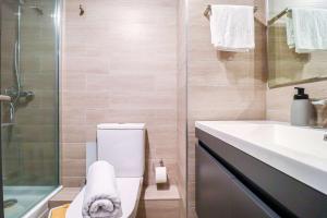 HOM I Gimnasio Piscina Temperada Sauna