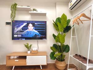 128A Condotel Near Airport