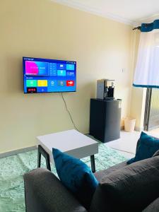 Homa Hill studio apartment