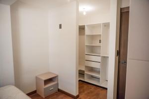 La vista mas bonita de sopocachi Amplio departamento de 1 dormitorio con terraza en el condominio con una hermosa vista