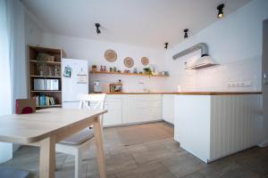 Nature Escape in Lahemaa Bright 1-Bedroom Apartment with Terrace