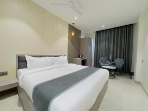 Travinities Hotel Avni Palace