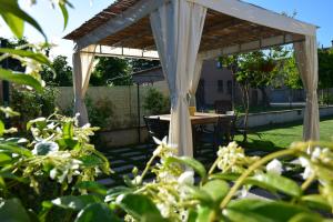 Appartamento con 2 Camere da Letto - Secondo Piano