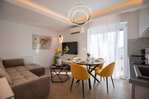 Sky Heaven Central Elegance 8th