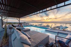 Incredible Sunsets, Private Pool and Boardwalk
