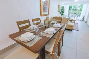 Charming City Center 2BR Gem