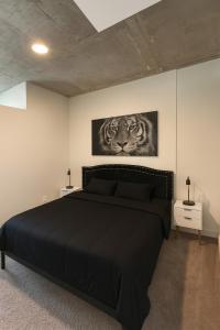 Trendy 3BR City Apt Pool and Ping Pong Fun