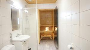 Convenient Apartment for 2 with Sauna