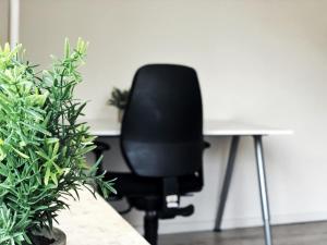 HolidayHome Aparments I Spaceous Room in BER-Reinickendorf 1 Min to Metro Station