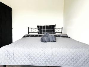 HolidayHome Aparments I Spaceous Room in BER-Reinickendorf 1 Min to Metro Station