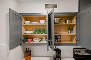 3-0 Stunning Third Floor Retreat Downtown Atlanta