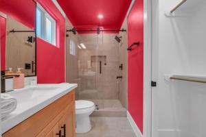 Viral Pink Home Houston B Hot Tub NRG Med Ctr