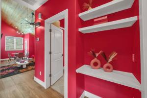 Viral Pink Home Houston B Hot Tub NRG Med Ctr