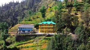 Himalayan Homestay Gadagusain