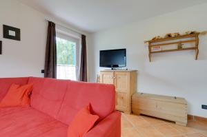 Roe Apartment
