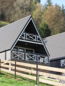 ТК Карпатські шале