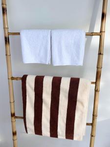 Villa Celestia - Modern Bali Charm near the beach