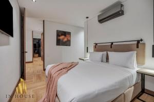 Morph 1001 - Exclusive apt in PobladoBBQ