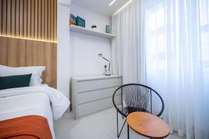 Oceanfront building ! Style and Elegance