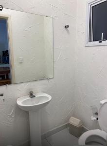 Casa em condomínio de frente pro mar