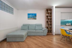 Jade I Family 1&2 BR Apartments near Pipera Plaza Mall