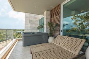 4BR Seaview Apartment at Calablanca D5