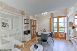 Olive Garden Loft Relax among Olive Trees and Gazebos