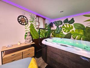 Le refuge de Bergheim - Proche Colmar - Sur la route des Vins - Studio de luxe avec Jacuzzi Privatif