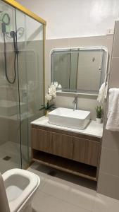 Unit 1111 Cozy New Penthouse with free WIFI, swimming pool, gym, fully air condition