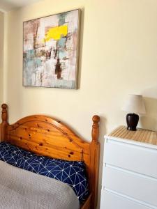 lovely bedroom in Newbridge