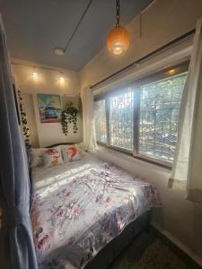 Retro Bandra - Cozy Comfort in a Heritage Village