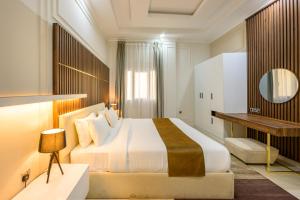Abraj Royal Hotel