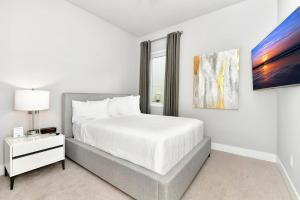 Chill Condo Near Disney With Resort & Waterpark Access - B49-117