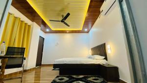 Hotel Royal Excellency inn