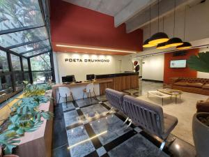 Flat Poeta Drummond Jardins