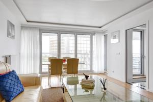 Suite Mitterand, Penthouse Parisien avec balcon