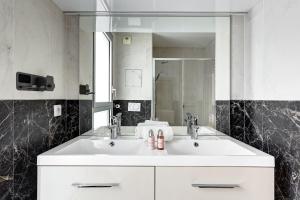 Suite Mitterand, Penthouse Parisien avec balcon