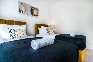 Contractor Accommodation - Parking - Fast WiFi - Sleeps 9 - Flexible Stay