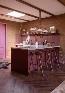 Luxurious vintage loft near city center