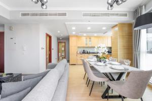 Downtown Luxury I 5 Min Walk To Dubai Fountain!