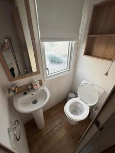 Lyons robin hood caravan Rhyl SBW 26